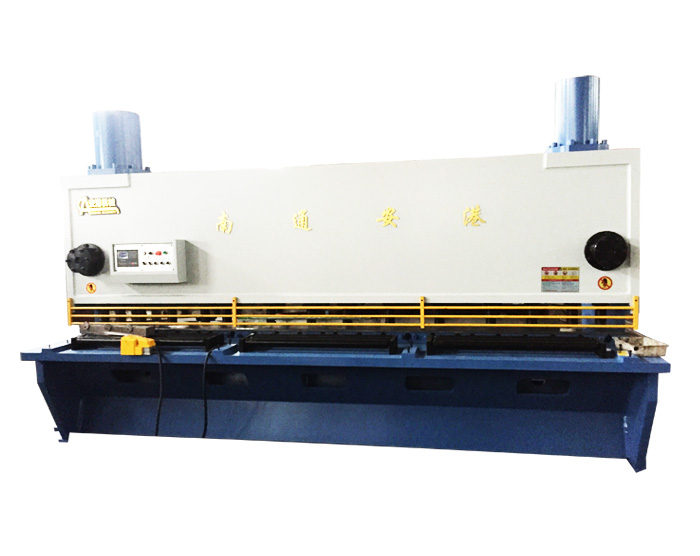 QC11Y經(jīng)濟型液壓閘式剪板機
